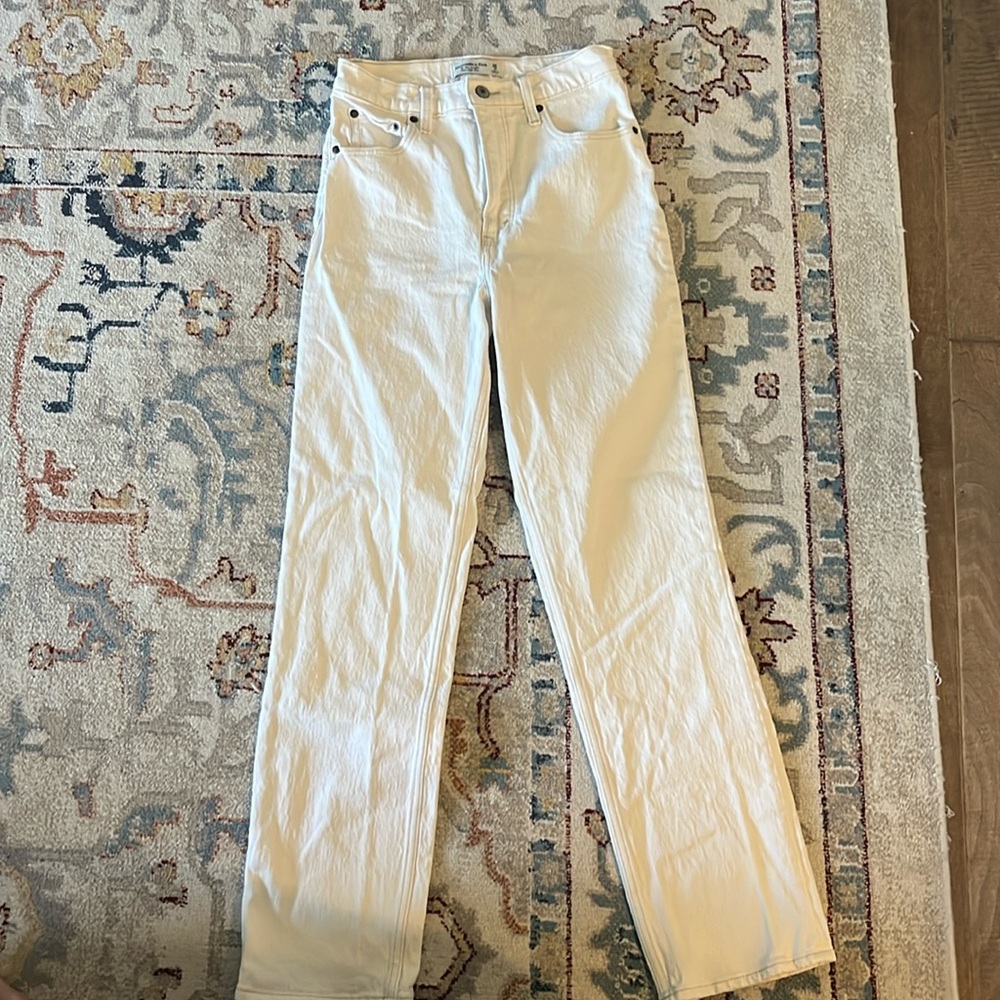 Abercrombie & Fitch 90’s straight ultra high rise off white Jean 26 // 2